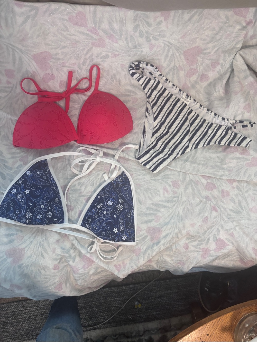 wild fable blue/red bandanna Top-xlg, aerie red top-M&paiyiku bottoms-M